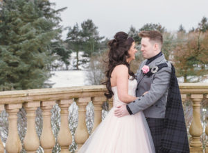winter wedding, bride and groom