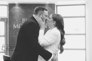 First kiss as husband and wife